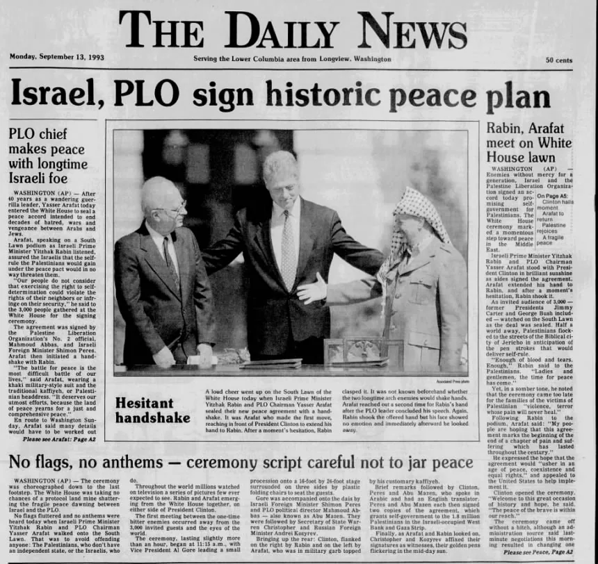 THE DAILY NEWS Israel, PLO sign historic peace plan &mdash; Longview Daily News, 13 September 1993